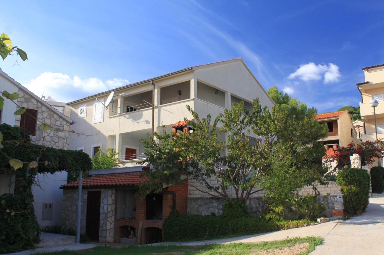 Appartement By The Sea Milna, - 8896
